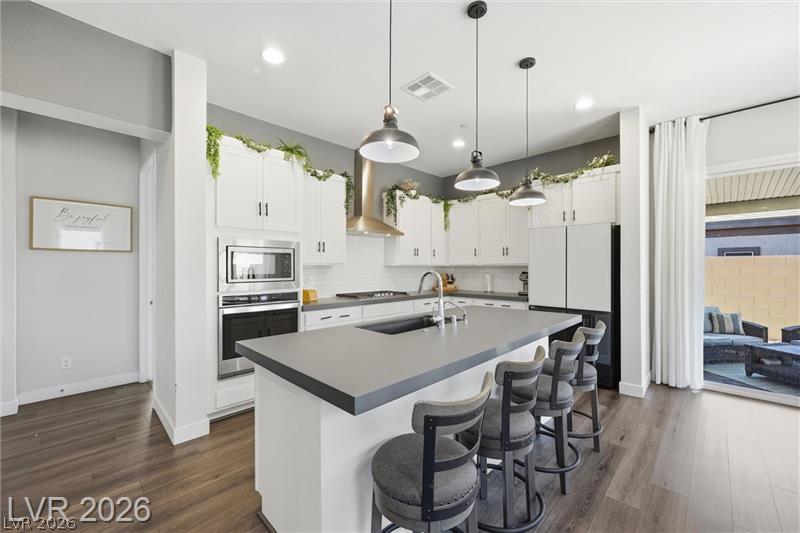 835 Silverton Springs Street Property Photo 18