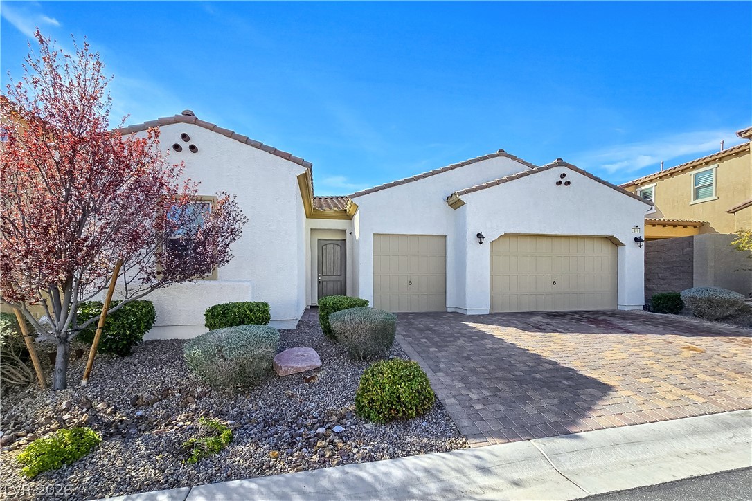 351 Dandelion Brook Court Property Photo 2