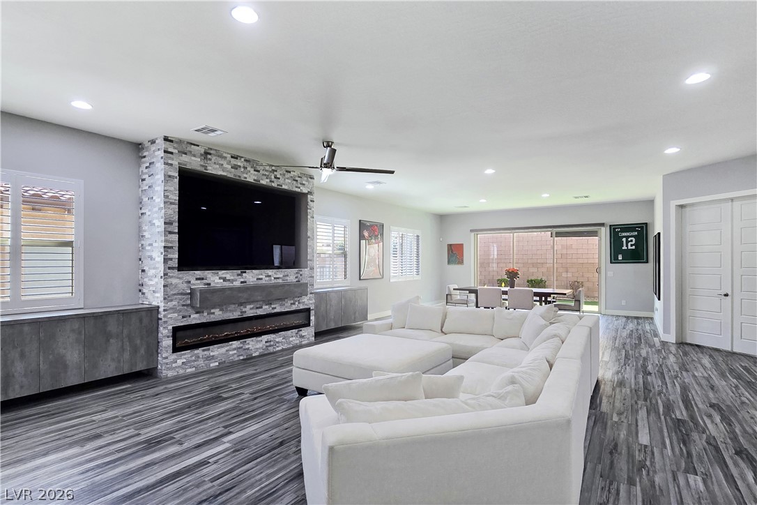 351 Dandelion Brook Court Property Photo 10