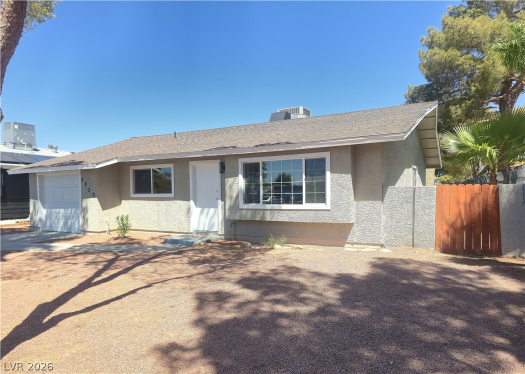 5230 Rou Circle Property Photo 2