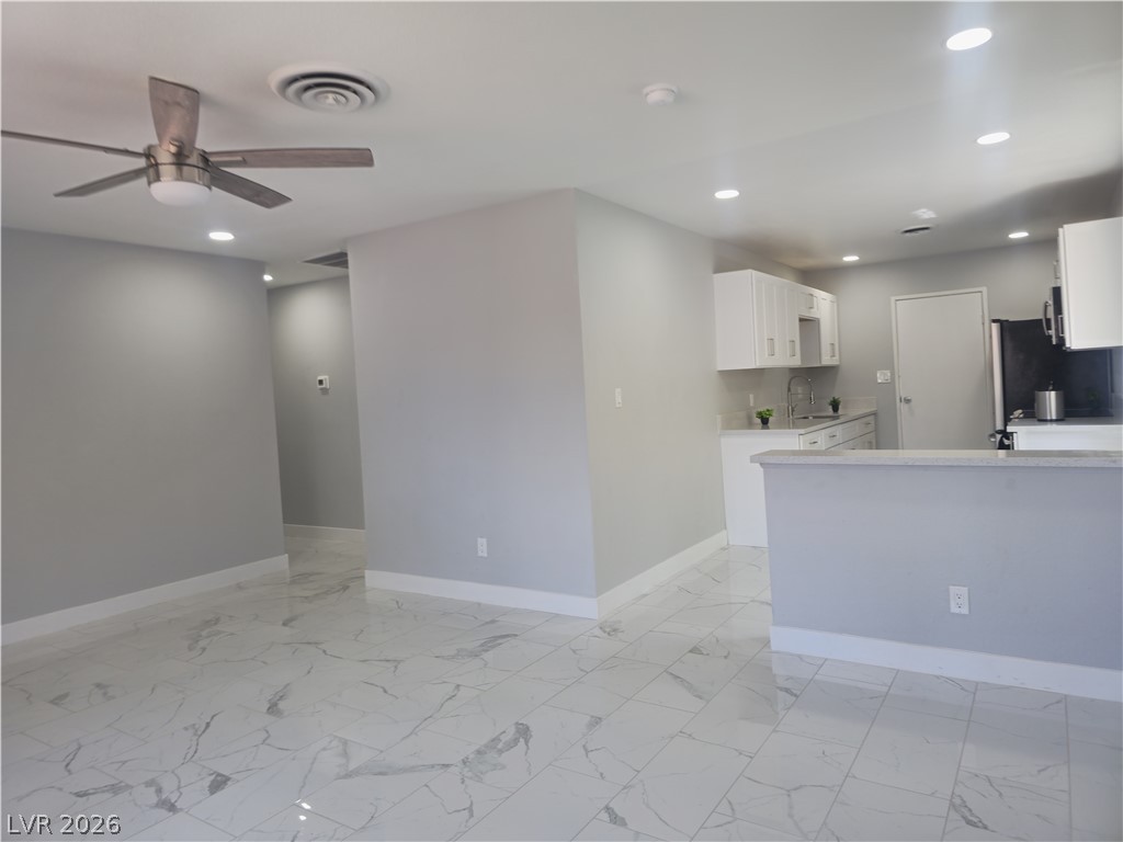 5230 Rou Circle Property Photo 8
