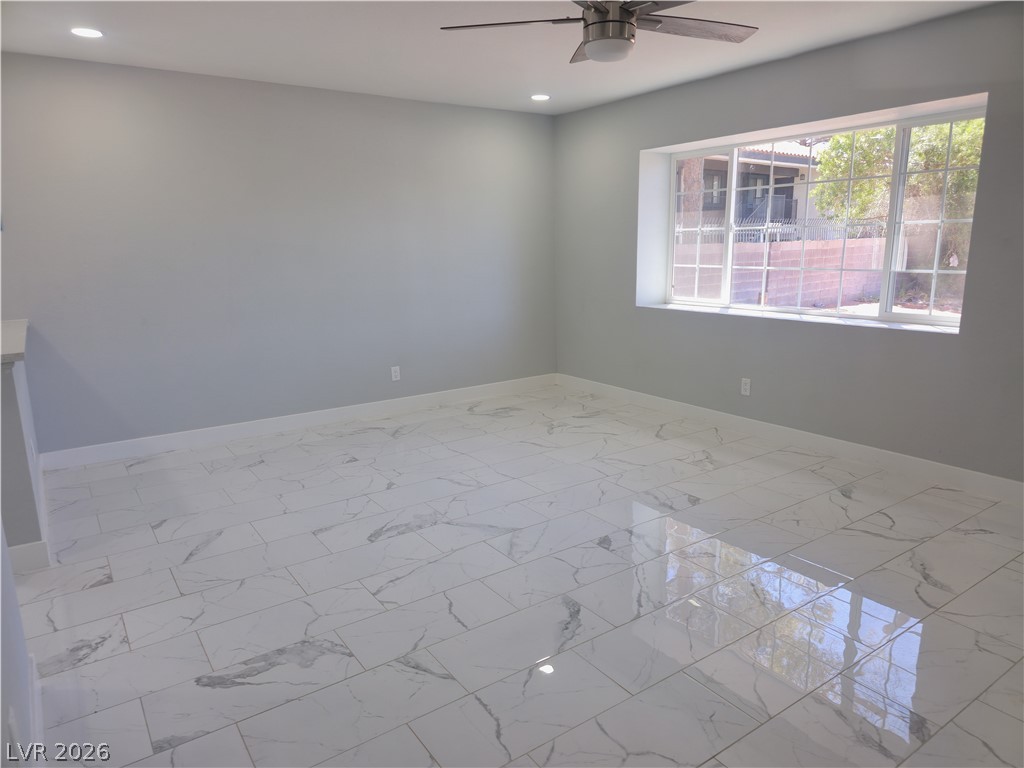 5230 Rou Circle Property Photo 10