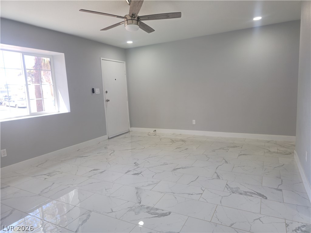 5230 Rou Circle Property Photo 12