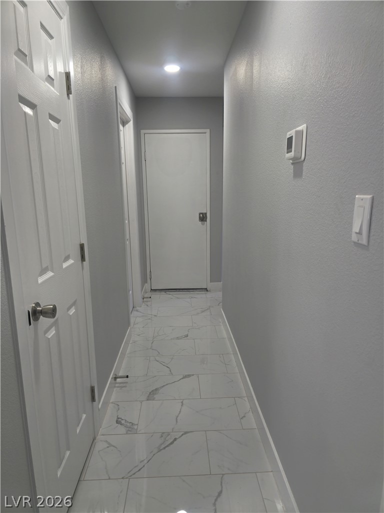 5230 Rou Circle Property Photo 14