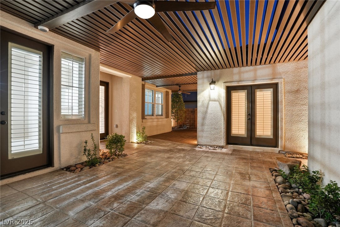 10820 Woodstream Court Property Photo 6