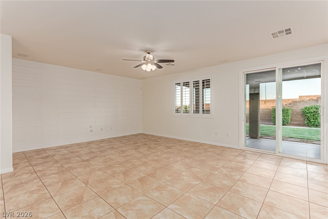 10407 Hemingway Court Property Photo 12