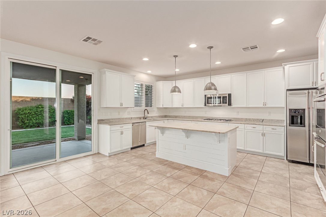 10407 Hemingway Court Property Photo 14