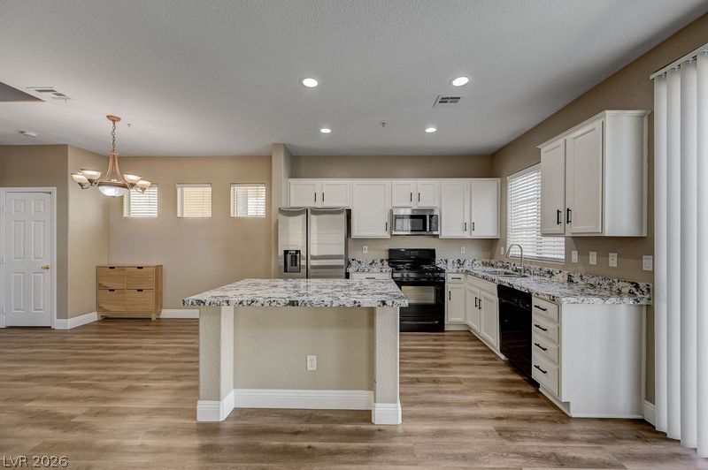 708 Cades Cove Avenue Property Photo 11