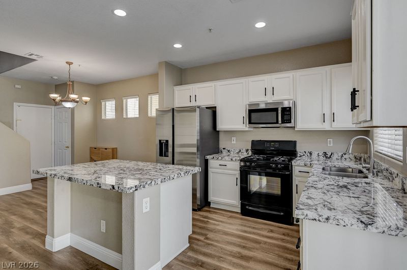 708 Cades Cove Avenue Property Photo 12