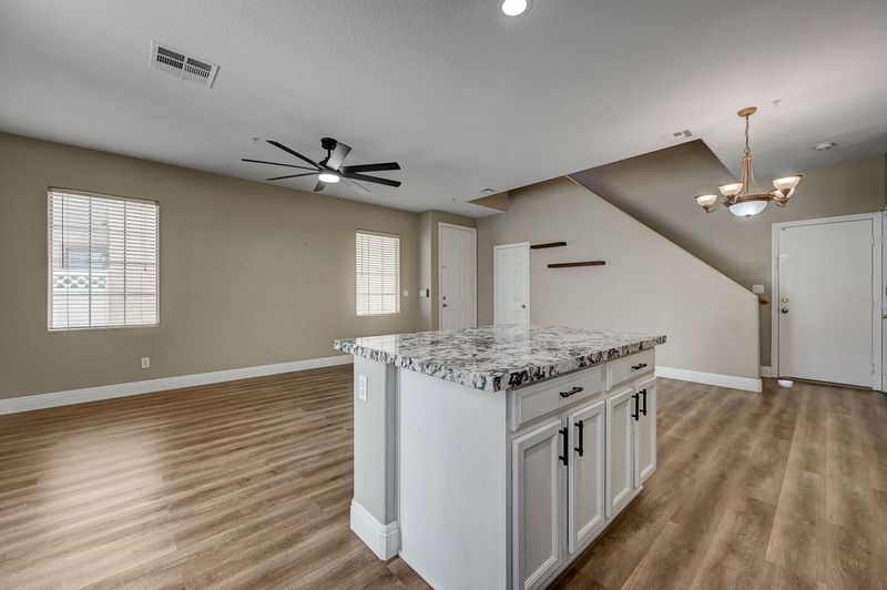 708 Cades Cove Avenue Property Photo 16