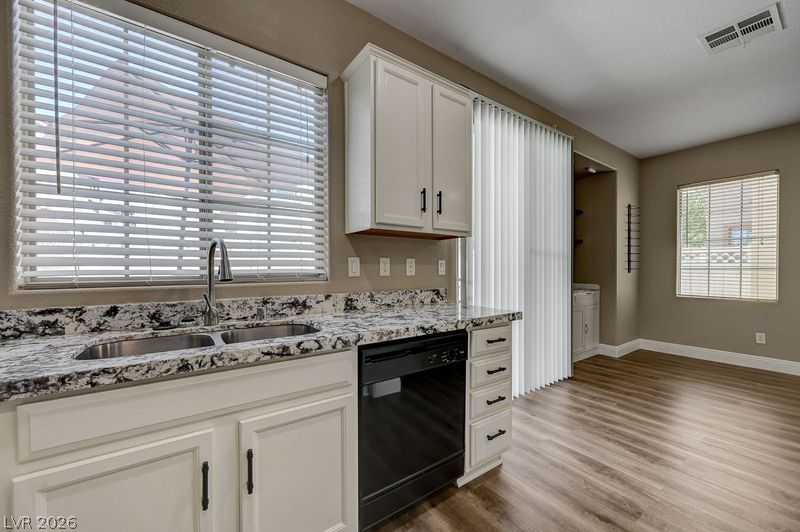 708 Cades Cove Avenue Property Photo 18