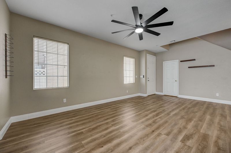 708 Cades Cove Avenue Property Photo 25