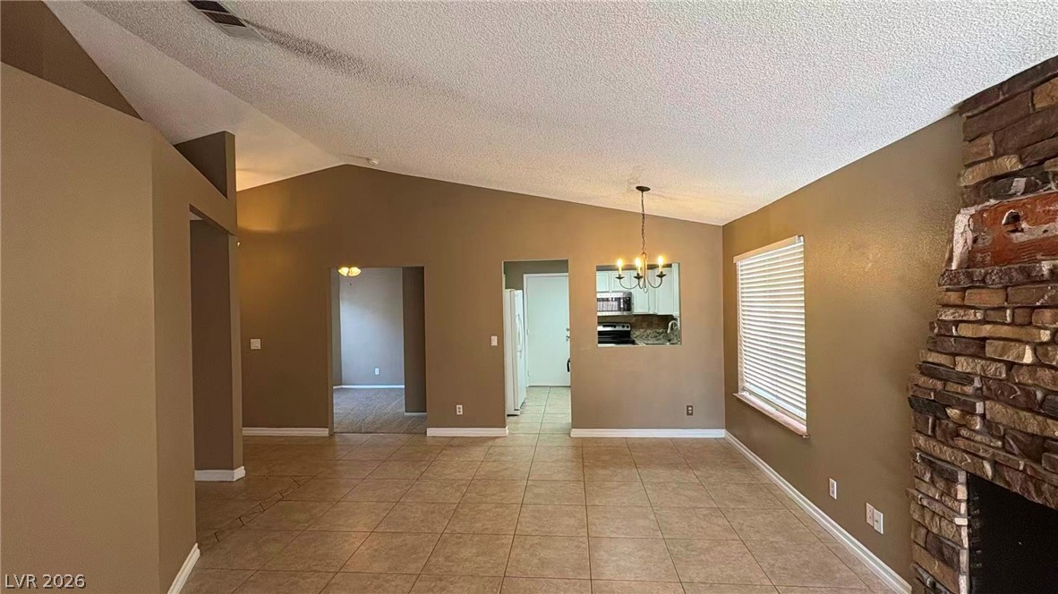 42 Quiet Desert Lane Property Photo 5