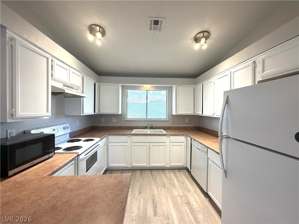 6705 Atwood Avenue Property Photo 7