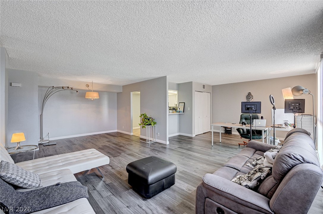 2812629 Property Photo 4
