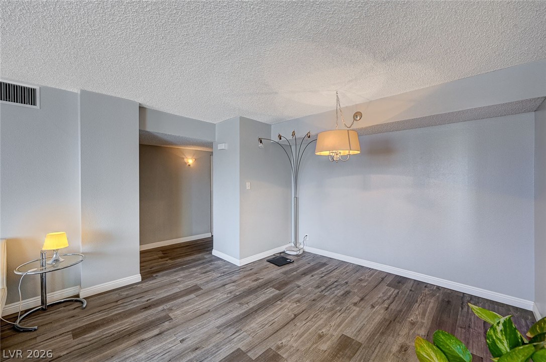 2812629 Property Photo 6