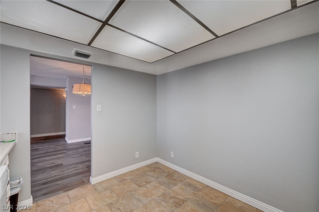2812629 Property Photo 14