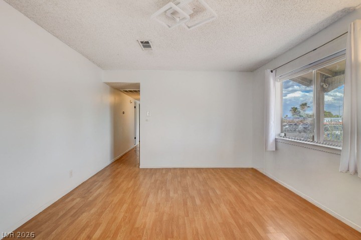 804 Larch Court Property Photo 7