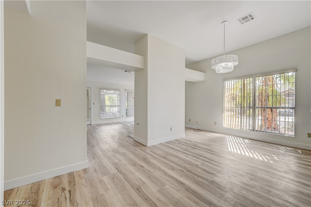 5613 Port Barrington Way Property Photo 5