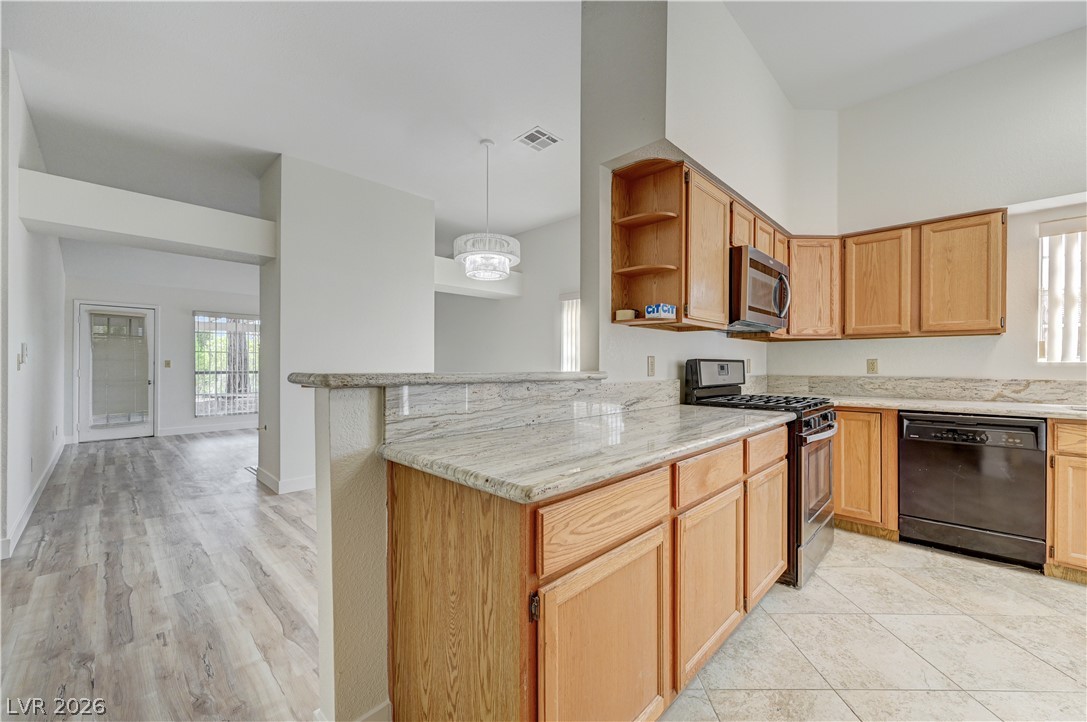5613 Port Barrington Way Property Photo 13
