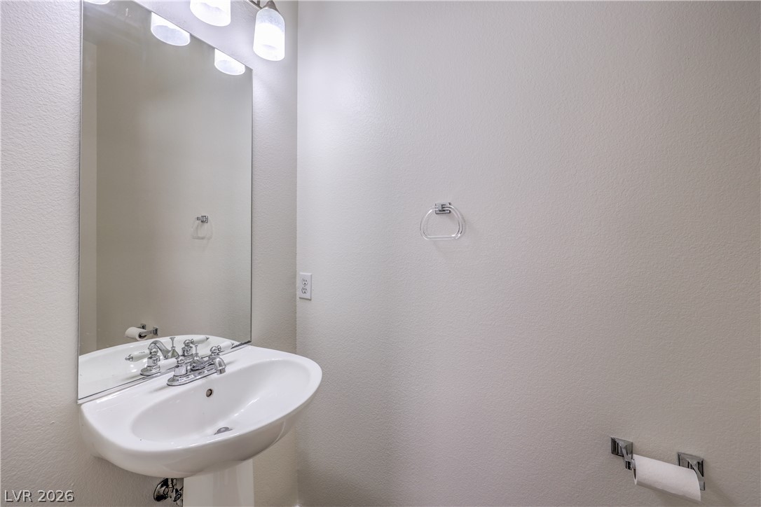 10008 Dusty Winds Avenue Property Photo 12