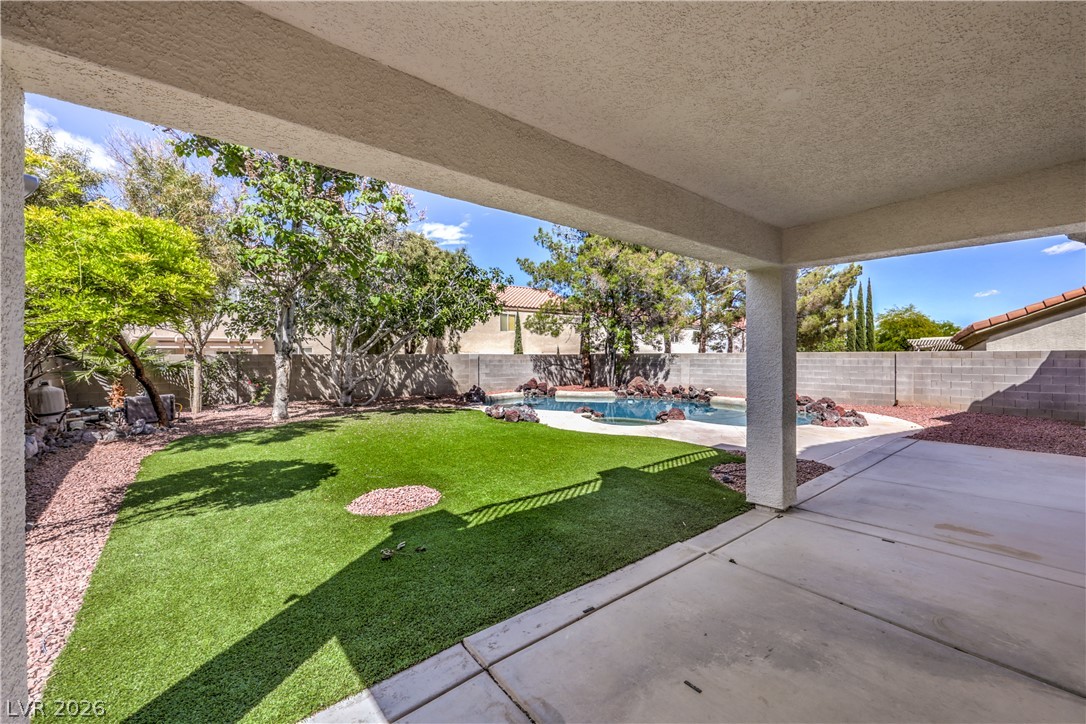 10008 Dusty Winds Avenue Property Photo 29