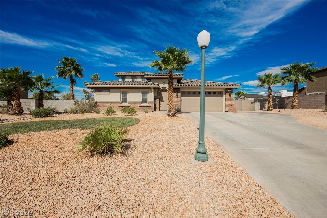 3853 River Heights Lane Property Photo 2