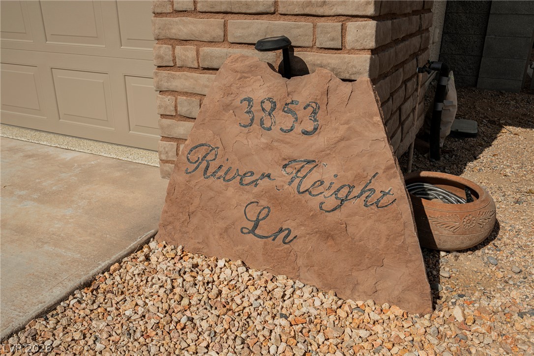 3853 River Heights Lane Property Photo 5