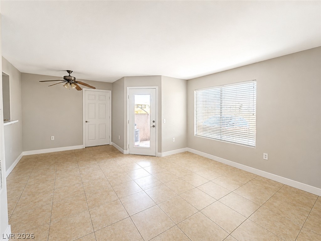 1830 North Pecos Road 140 Property Photo 3