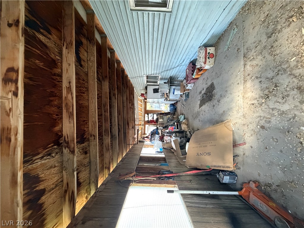 911 Ely Street Property Photo 3