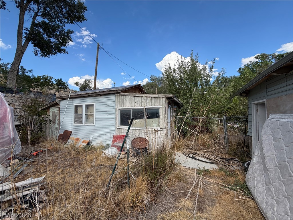 911 Ely Street Property Photo 5