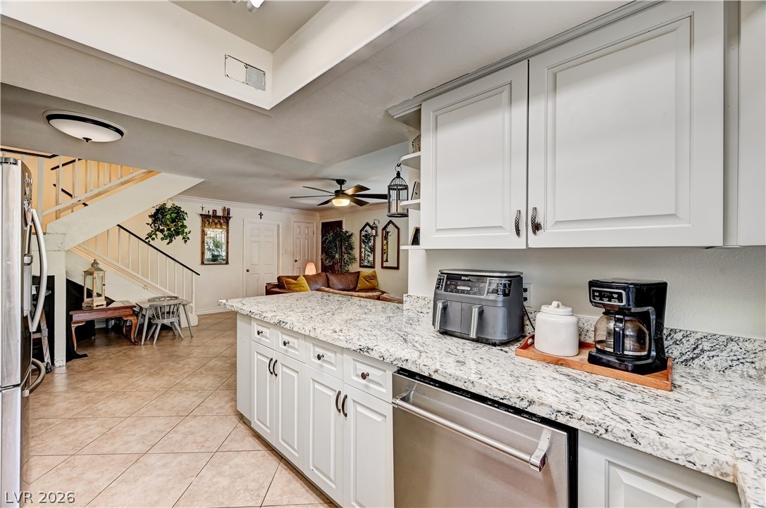 5889 Laredo Street Property Photo 16