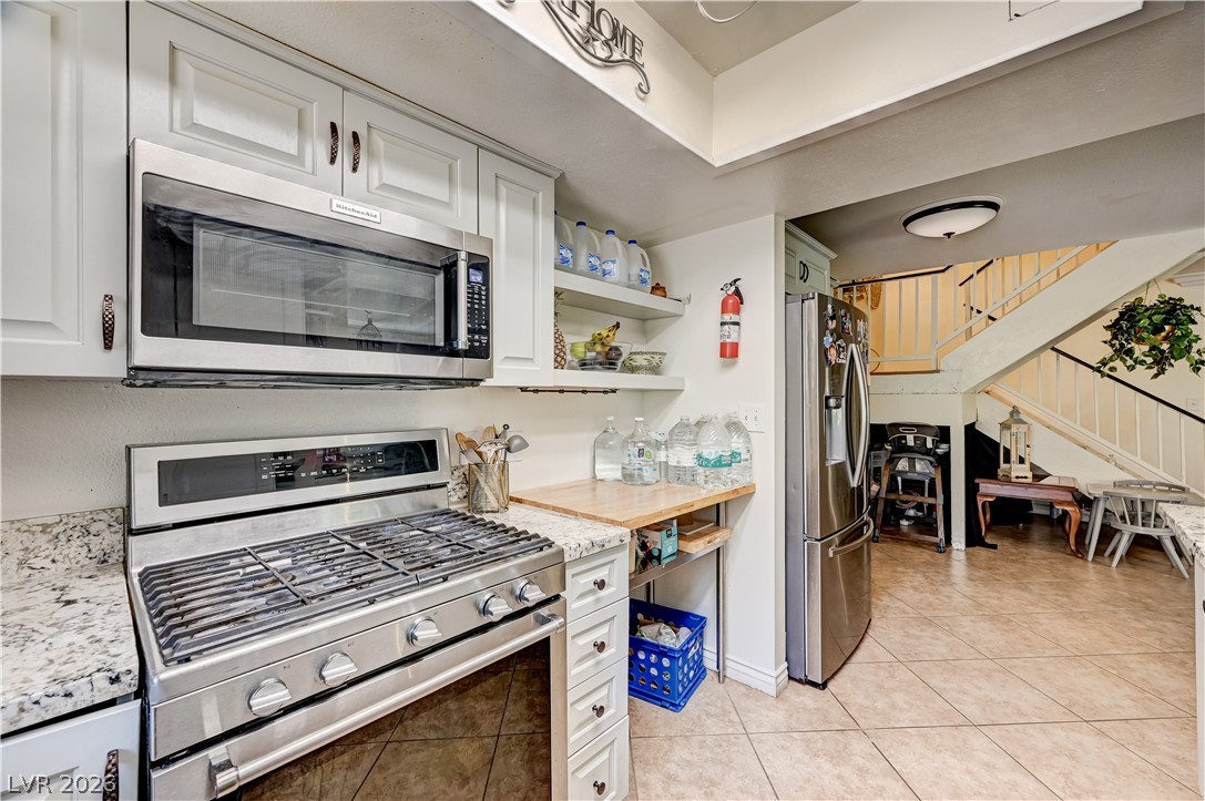 5889 Laredo Street Property Photo 17