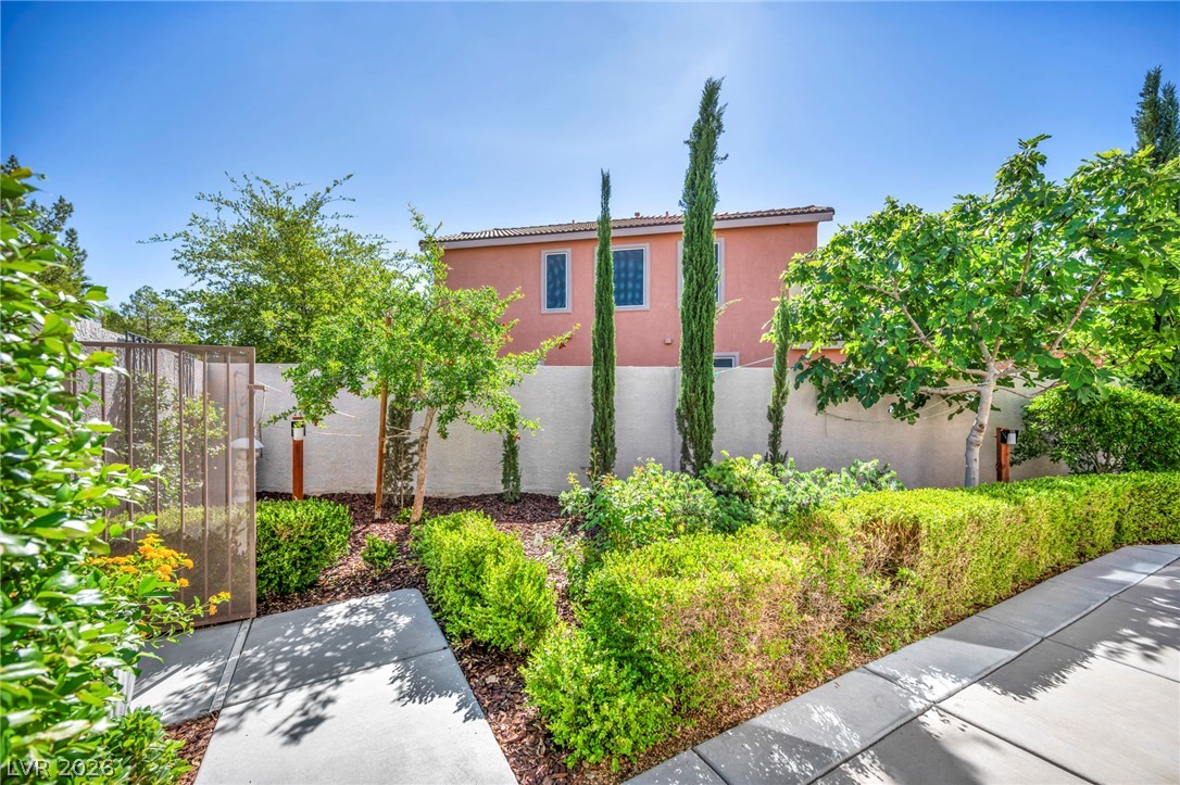 11464 Diveley Avenue Property Photo 4