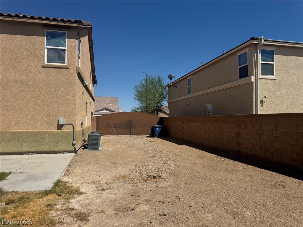 8141 Pink Desert Street Property Photo 8