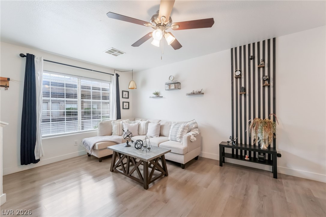 2207 Sleepy Court Property Photo 4