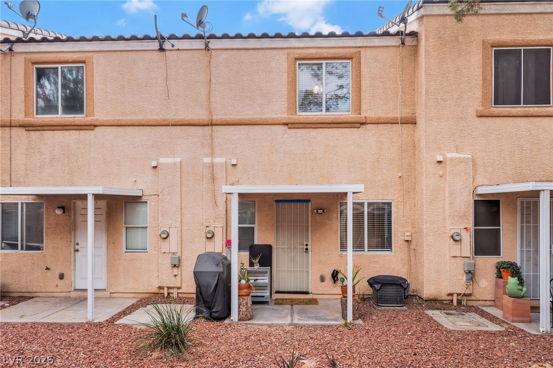 2207 Sleepy Court Property Photo 21