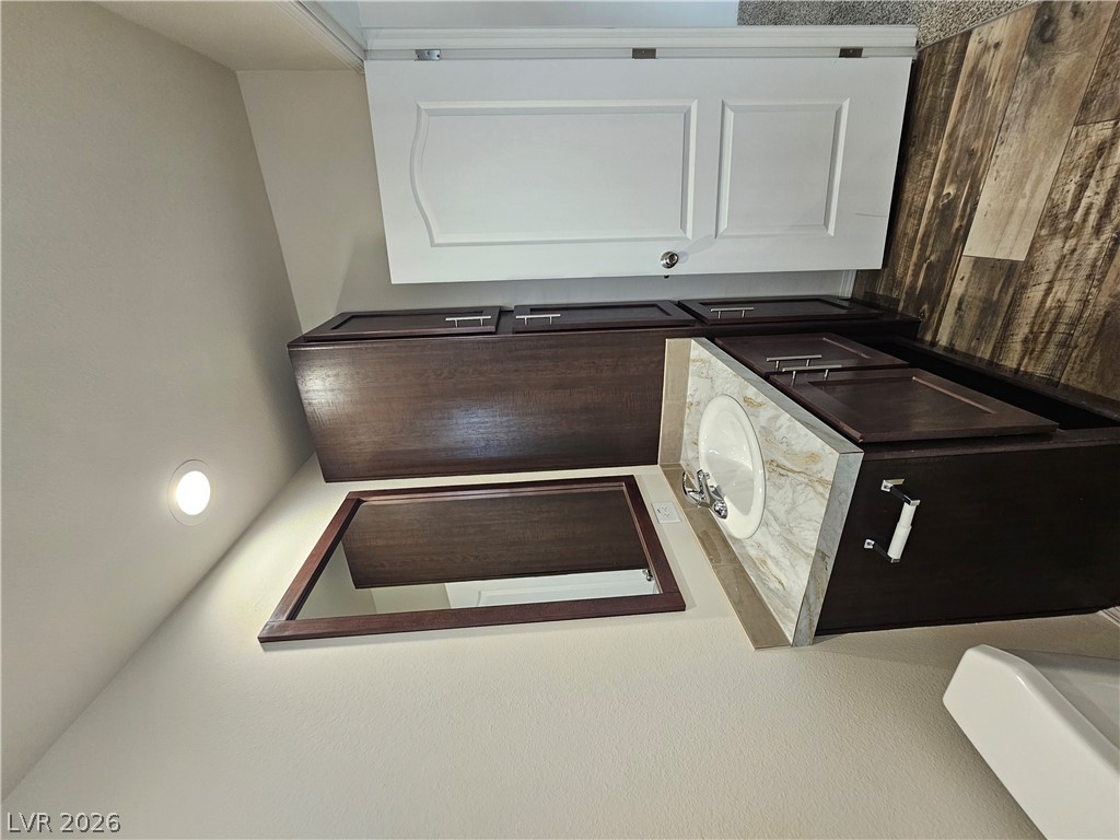 6360 Conestoga Parkway Property Photo 17