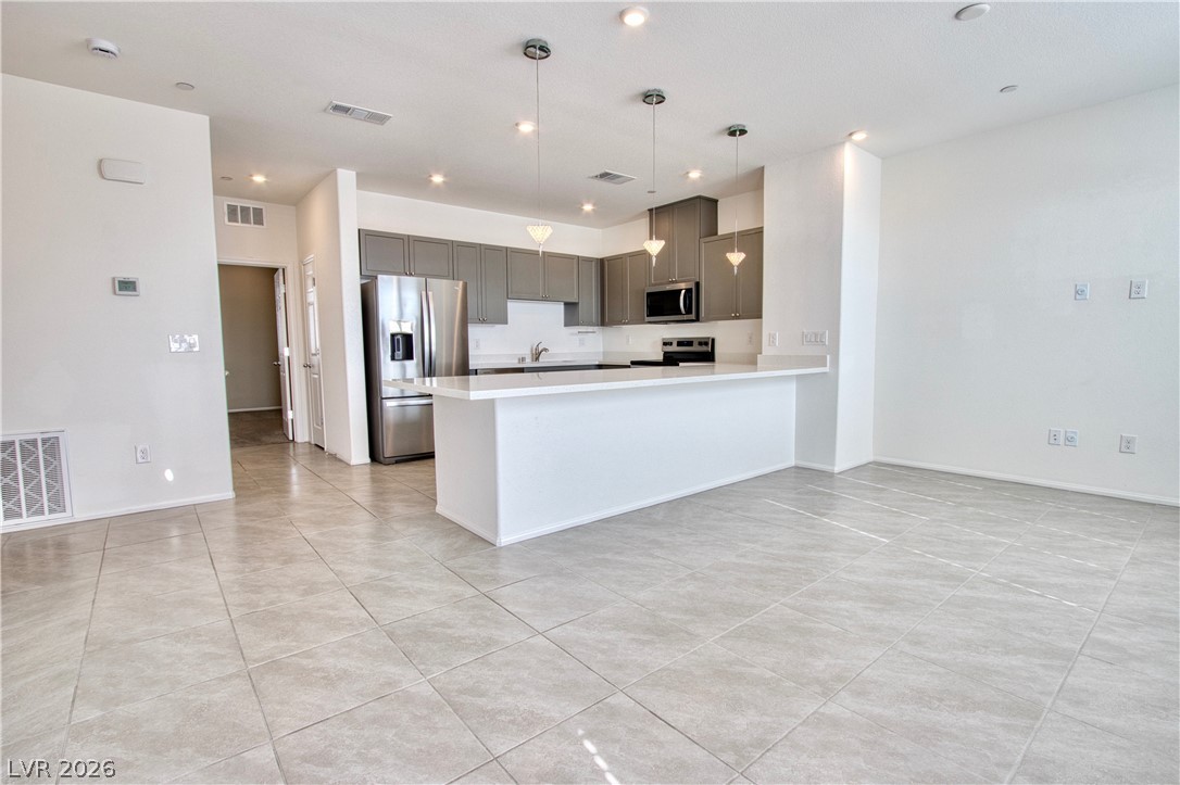5642 Beguiling Falls Street Property Photo 4