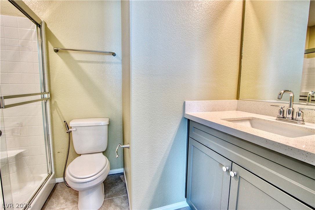 5642 Beguiling Falls Street Property Photo 19