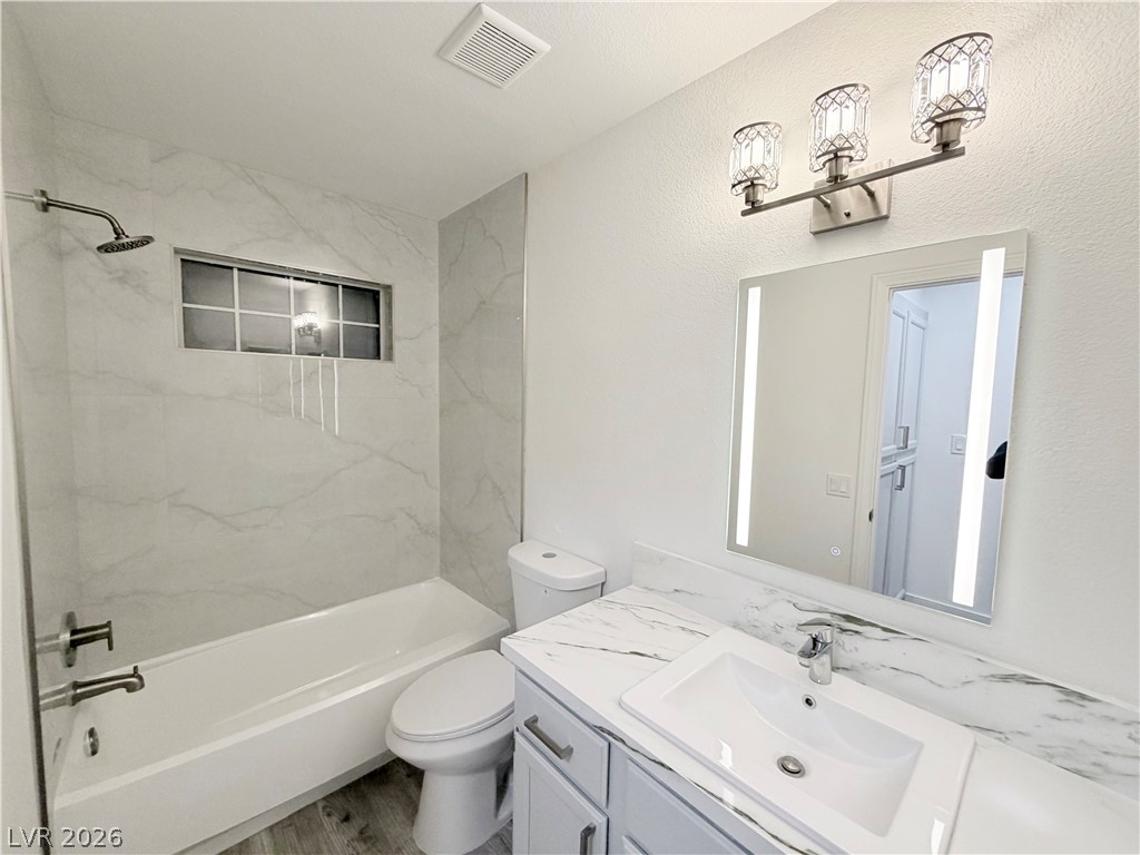 4233 Glass Lantern Drive Property Photo 9