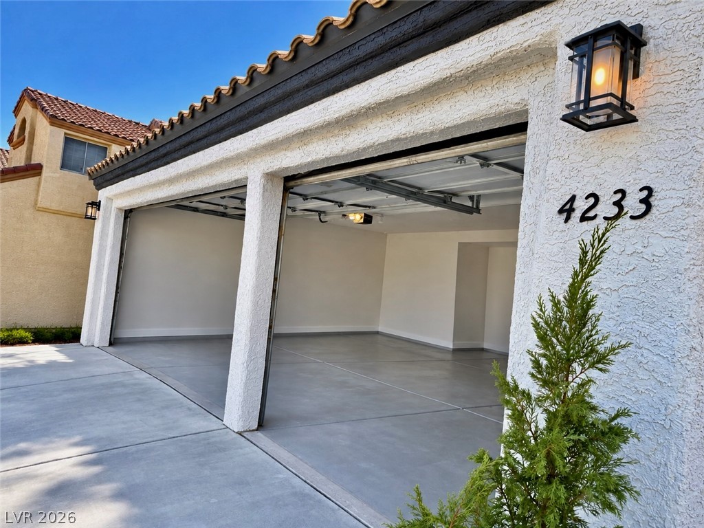 4233 Glass Lantern Drive Property Photo 13