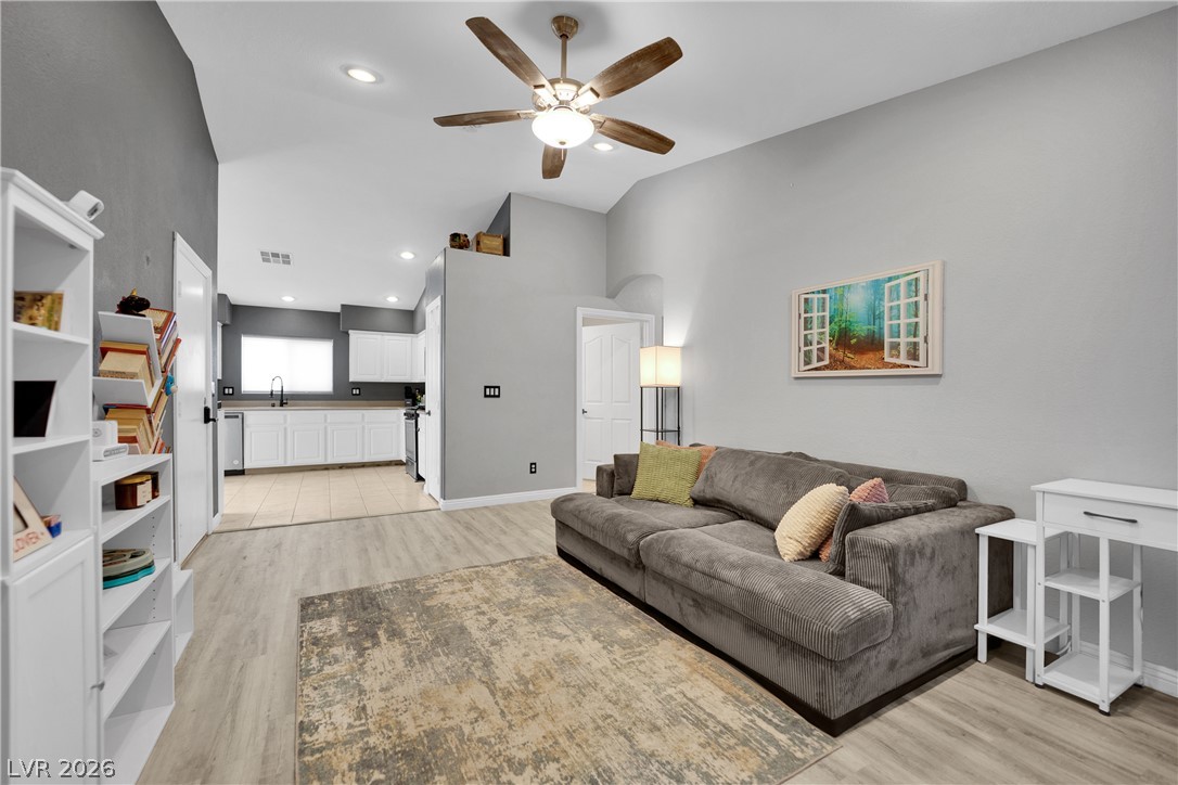 9305 Cranesbill Court Property Photo 4