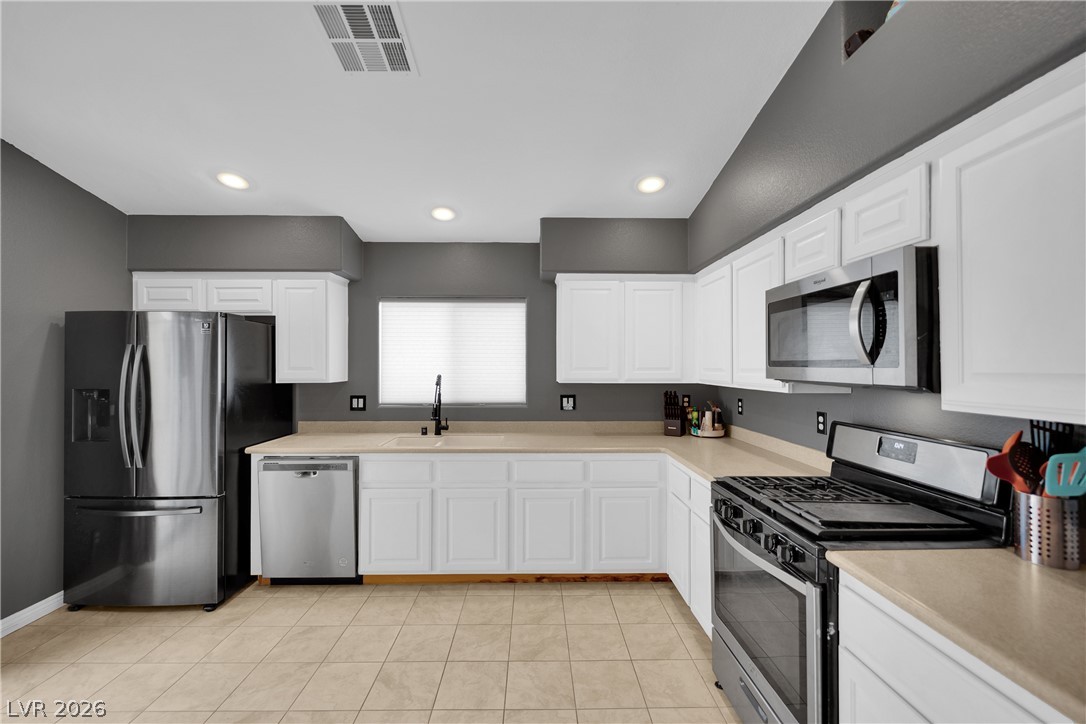 9305 Cranesbill Court Property Photo 13