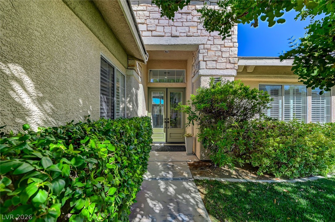1116 Golden Age Court Property Photo 6