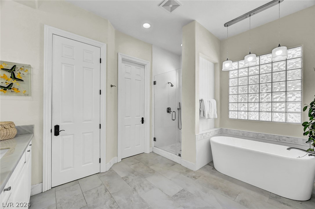 1116 Golden Age Court Property Photo 43