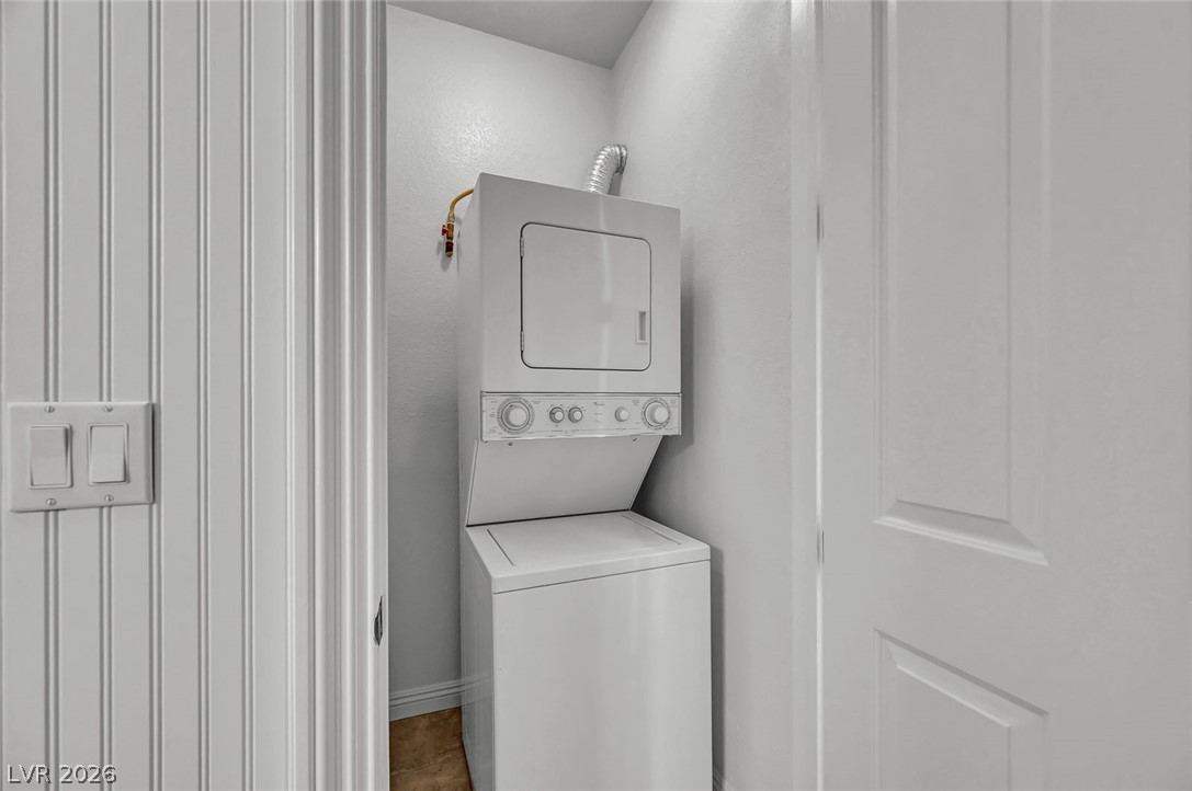 1116 Golden Age Court Property Photo 74