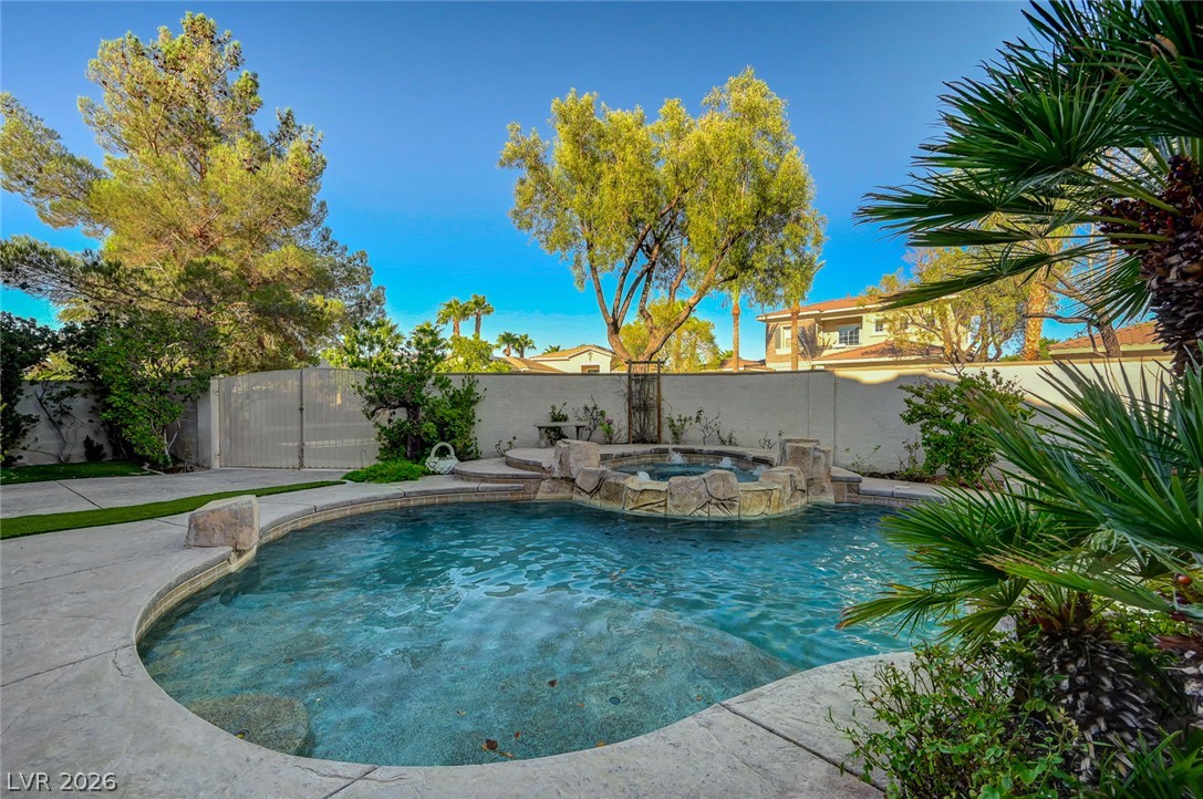 1116 Golden Age Court Property Photo 94