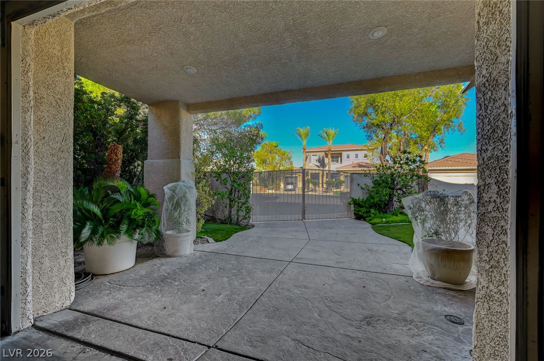 1116 Golden Age Court Property Photo 99