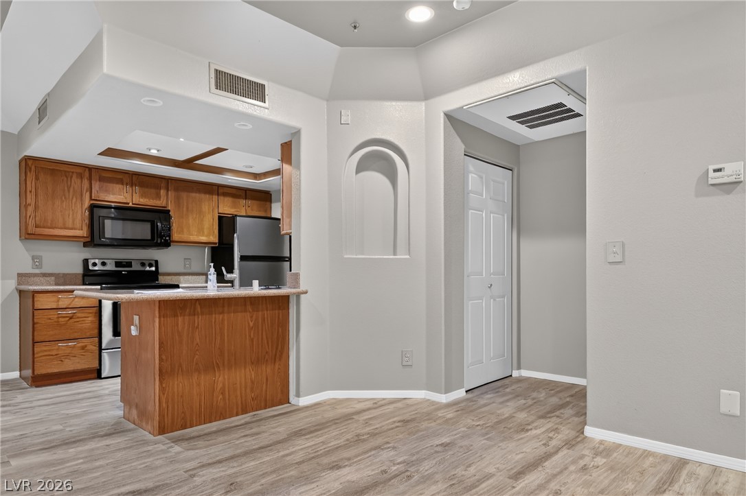 3550 Bay Sands Drive 2096 Property Photo 6